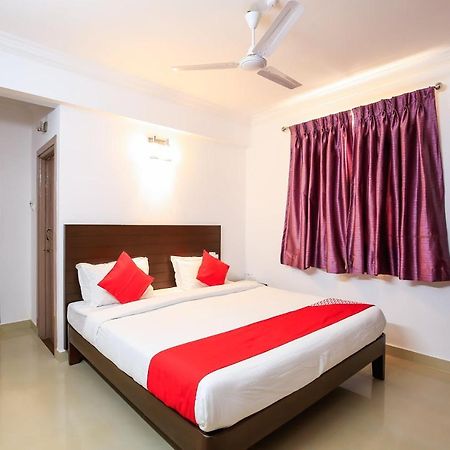 Oyo 18647 Pandav City Hotel Маргао Экстерьер фото