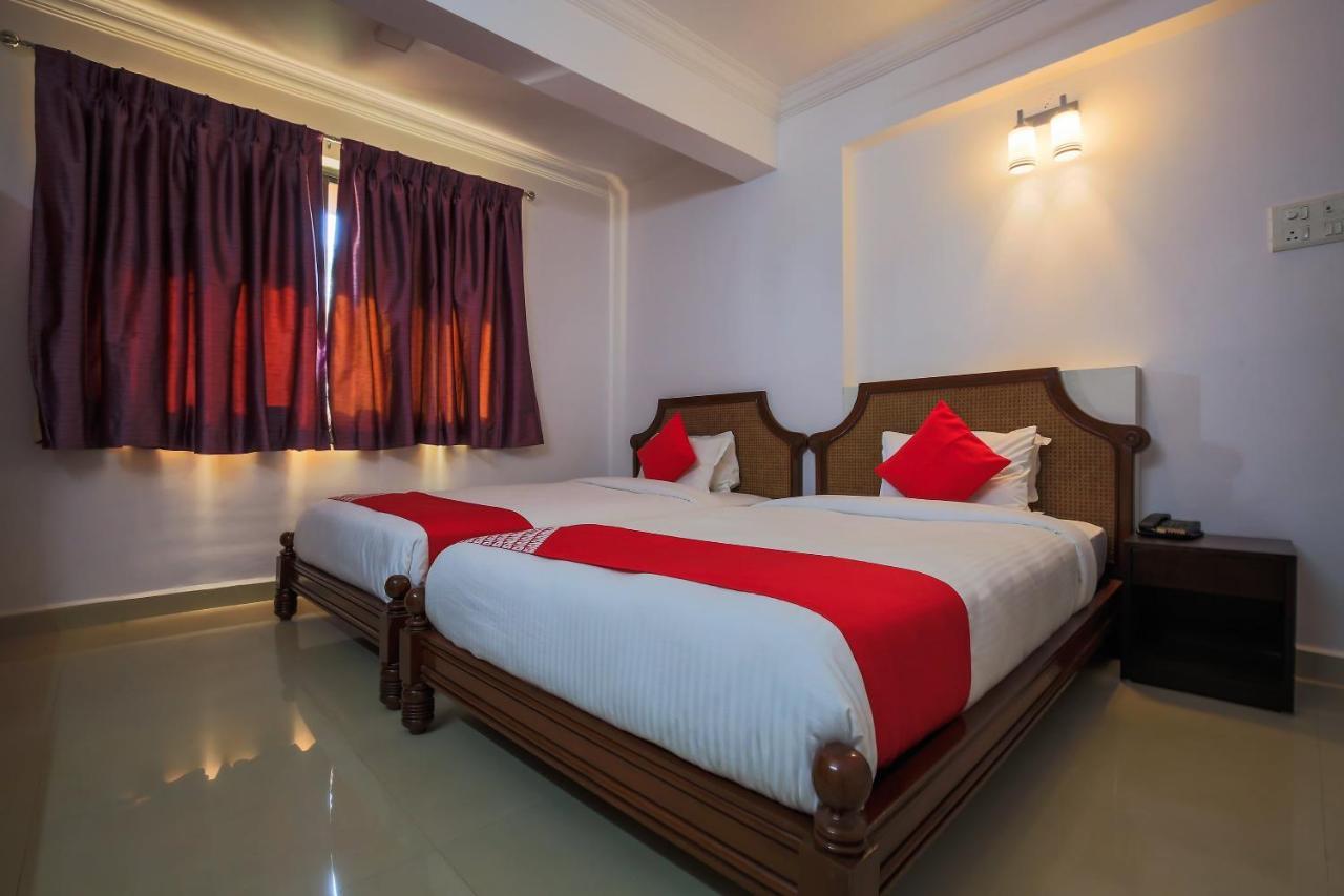 Oyo 18647 Pandav City Hotel Маргао Экстерьер фото