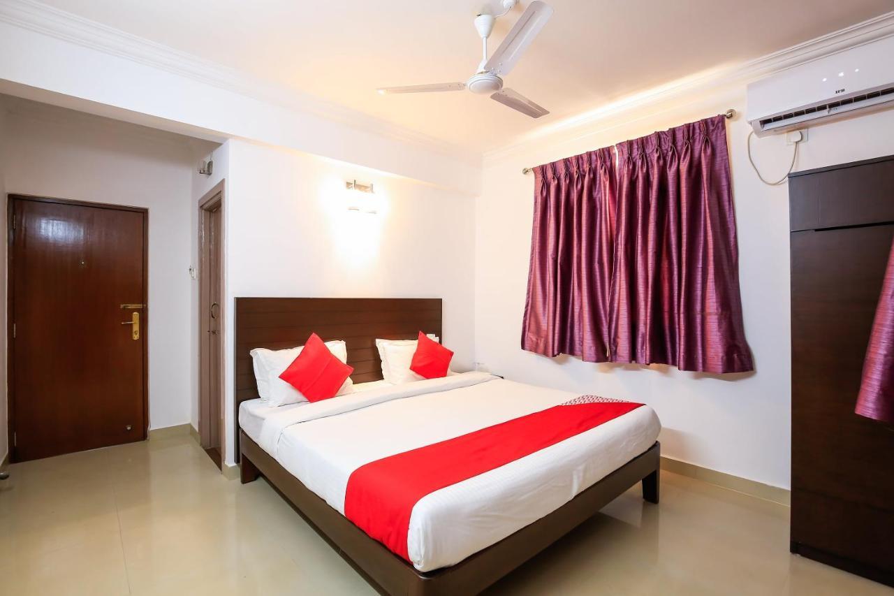 Oyo 18647 Pandav City Hotel Маргао Экстерьер фото