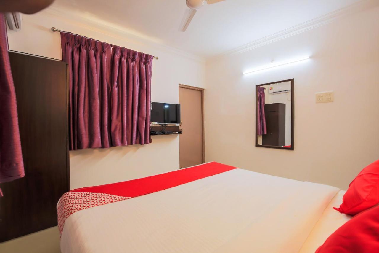 Oyo 18647 Pandav City Hotel Маргао Экстерьер фото